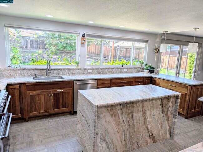 Foto del edificio - 24 Barcelona Ct