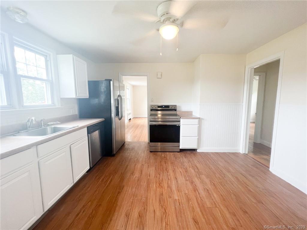 415 High St Unit 2, Milford, CT 06461 Room for Rent in Milford, CT
