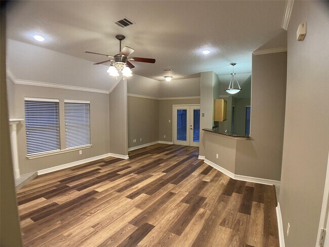 Foto del edificio - 13510 Wintercrest Dr