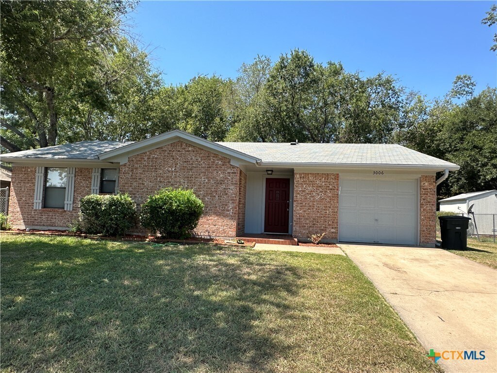 Foto principal - 3006 Persimmon Dr