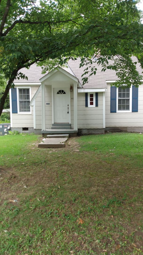 Building Photo - Two Bedroom - 1 Bath Home | University of ...