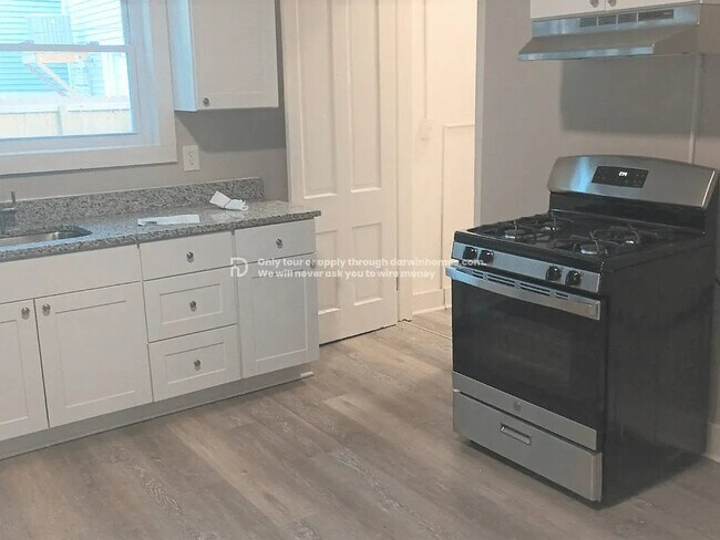 Foto del edificio - 626 E Ormsby Ave