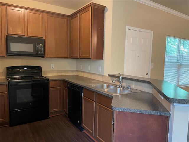 Building Photo - 338 Castleridge Dr