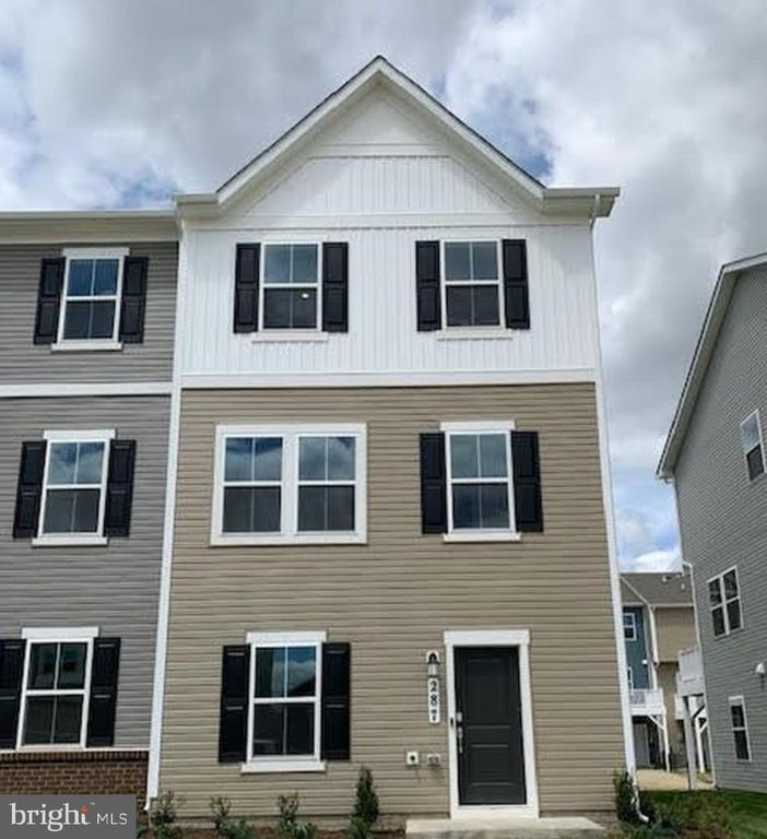 Foto principal - 287 Mineral Springs Rd