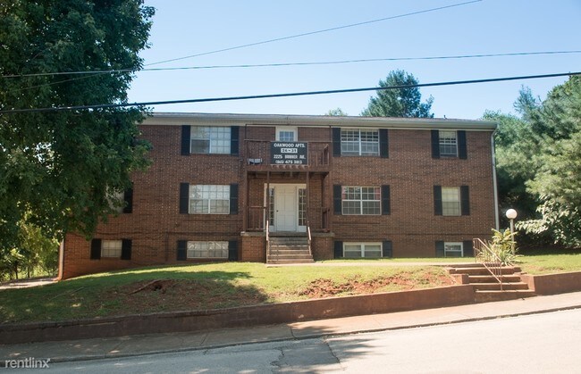 Building Photo - 2225 Branner Ave