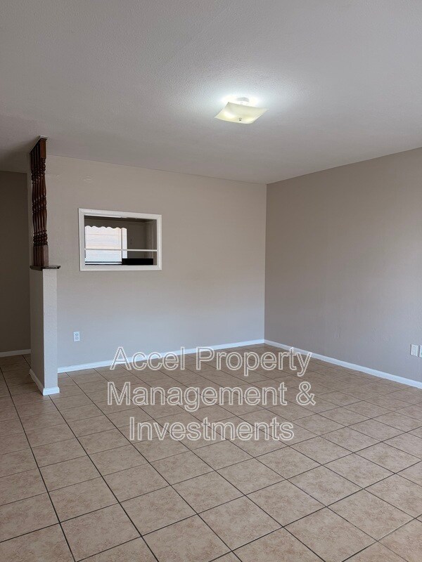 Foto del edificio - 2401 Gumwood Ave W