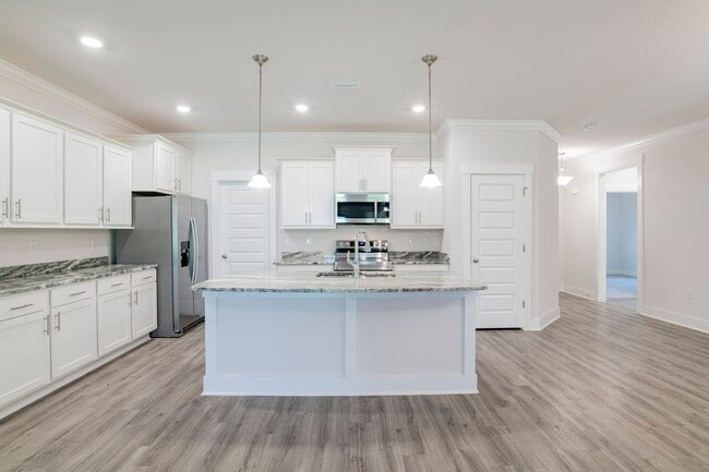 Building Photo - 3 bed home in quiet Cantonment