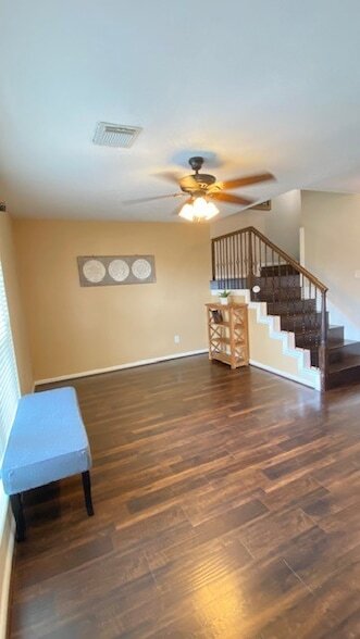 Foto del edificio - 1831 Sherwood Forest St