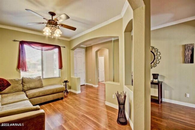 Foto del edificio - Beautiful 4 bedroom, 2 bath in Redwood Estates