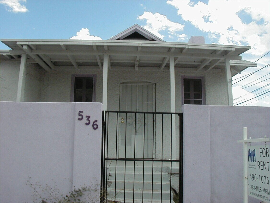 Primary Photo - Quaint 1 bedroom / Historic University dis...