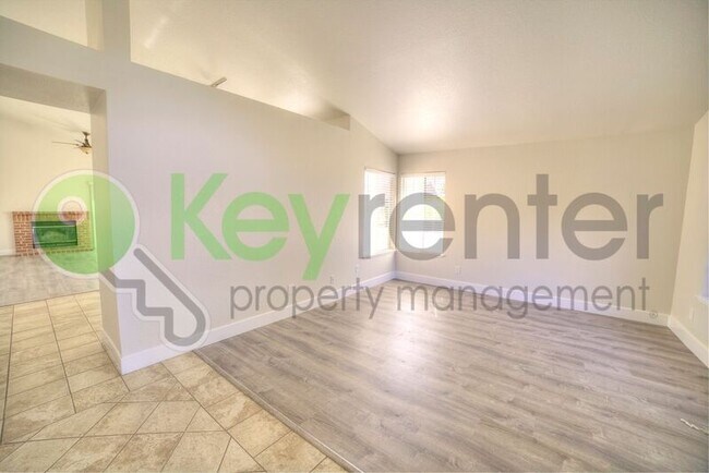Foto del edificio - 5627 Terrace Dr