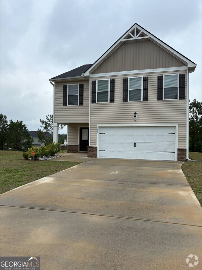 Building Photo - 170 Goodall Woods Dr