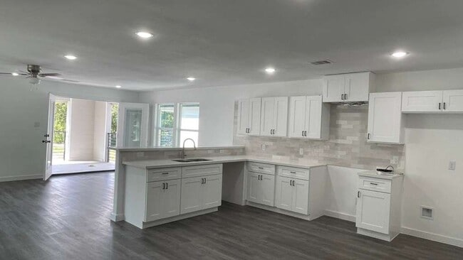 Foto del edificio - ? Brand-New Unit – 3 Bedrooms, 2.5 Bathroo...