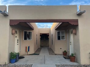 Building Photo - 1220 Senda Del Valle