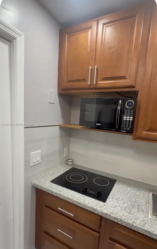 Foto del edificio - 3316 NW 36th Ave