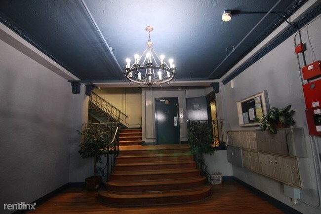 Building Photo - 500S S Westmoreland Ave