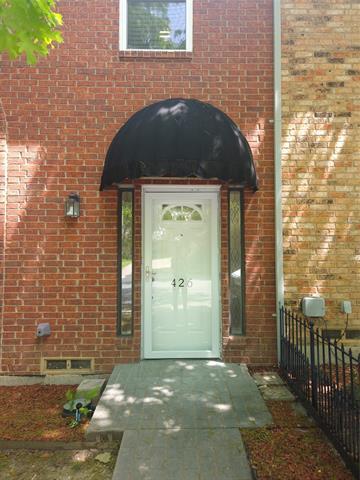 Foto del edificio - 426 W Oak St