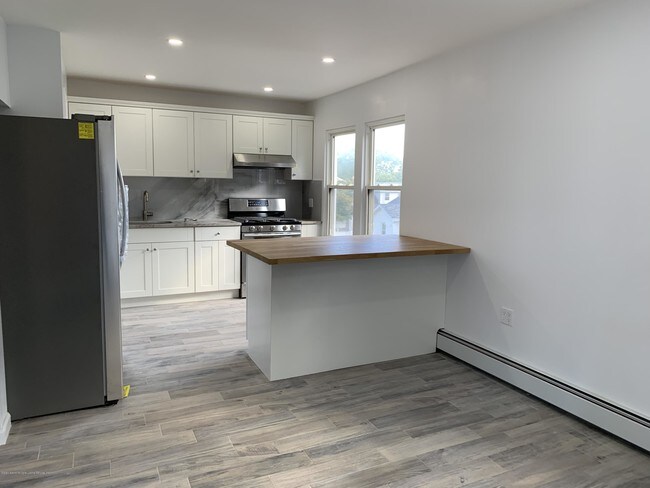 Foto del edificio - 16 Delaware Ave