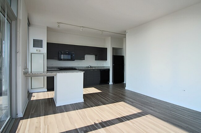 Foto del edificio - 121 W Chestnut St