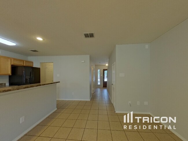Foto del edificio - 817 Village Point Ln