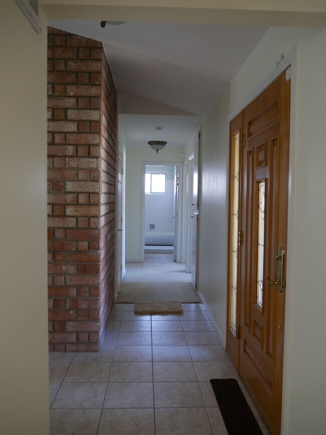 Foto del edificio - 5442 Anselmo Ct