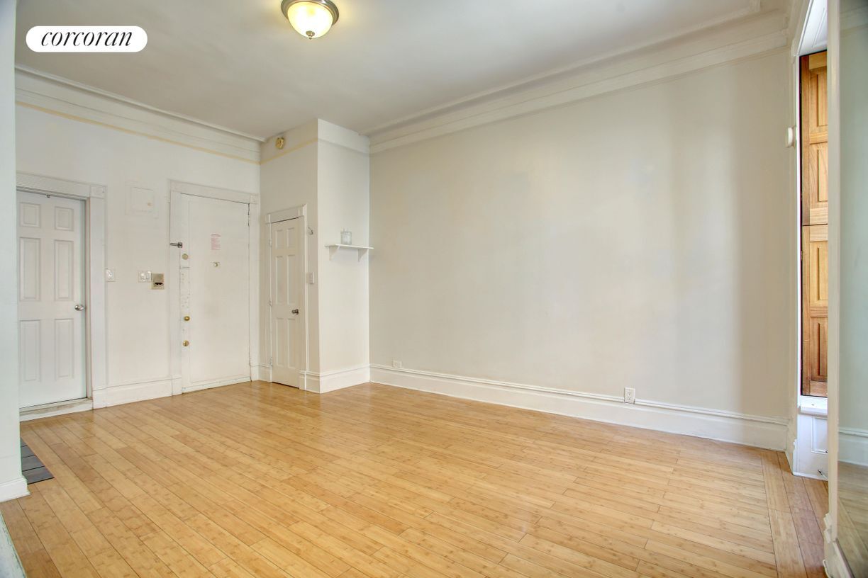 Foto del edificio - 130 W 73rd St