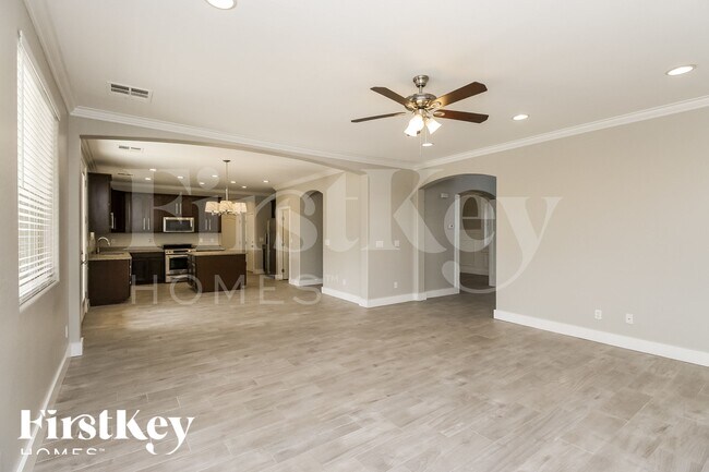 Foto del edificio - 837 E Cierra Cir