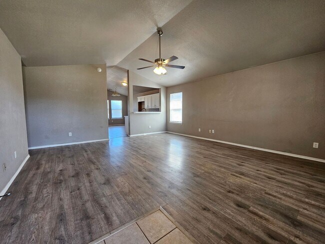 Foto del edificio - 2713 Edgemere Dr
