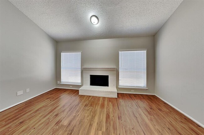 Foto del edificio - 20139 Beechview Ln