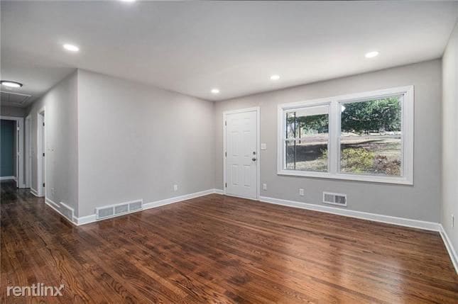 Foto del edificio - 3 br, 2 bath House - 2978 R Belaire Circle