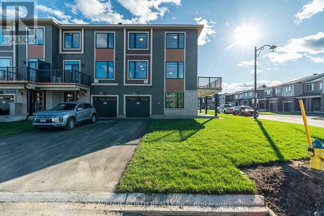 Building Photo - 258 Elsie MacGill Walk