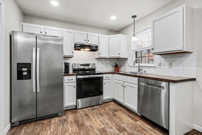 Building Photo - 519 Byler Cir