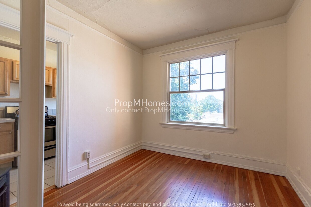 Primary Photo - Live in the Heart of NW Portland! With Fre...