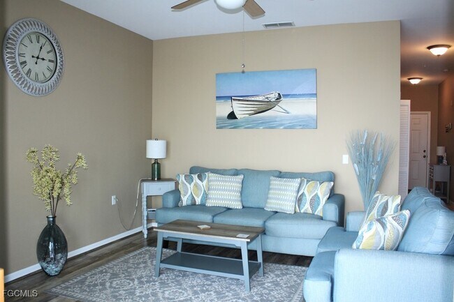 Foto del edificio - 16685 Lake Cir Dr