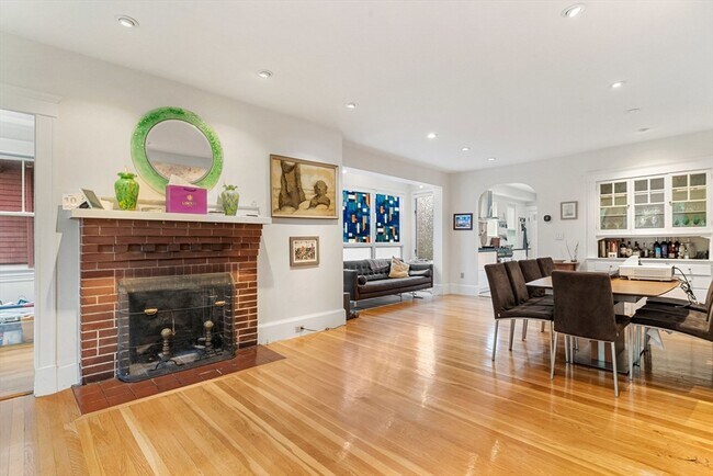 Foto del edificio - 148 Lakeview Ave