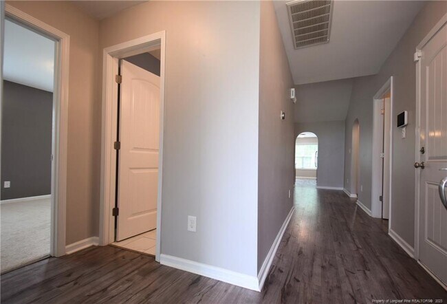 Foto del edificio - 431 New Castle Ln