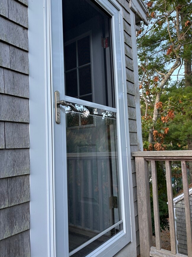 Entry - 20 Wilann Rd