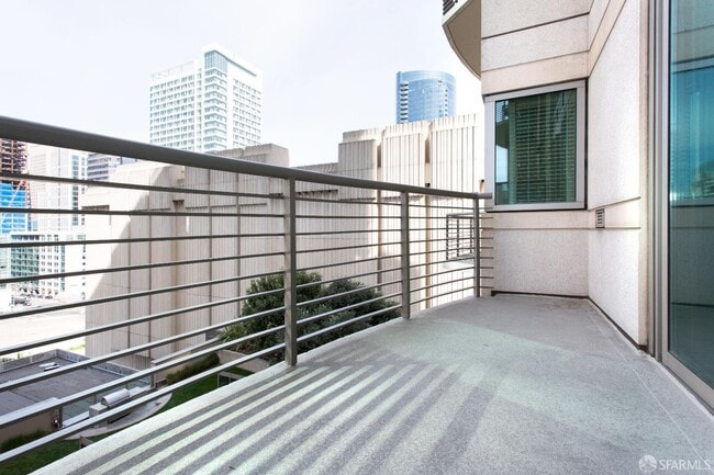 Building Photo - 355 1st St