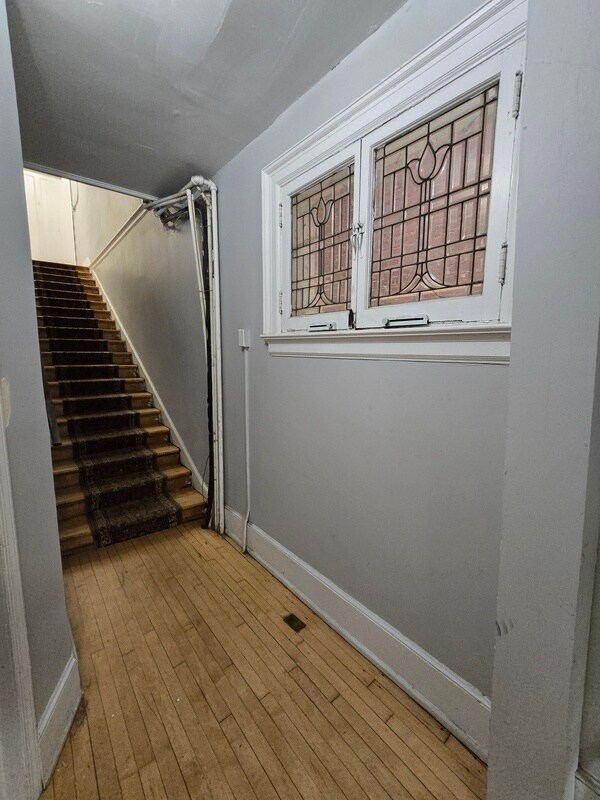 Foto del edificio - 1103 W Franklin St
