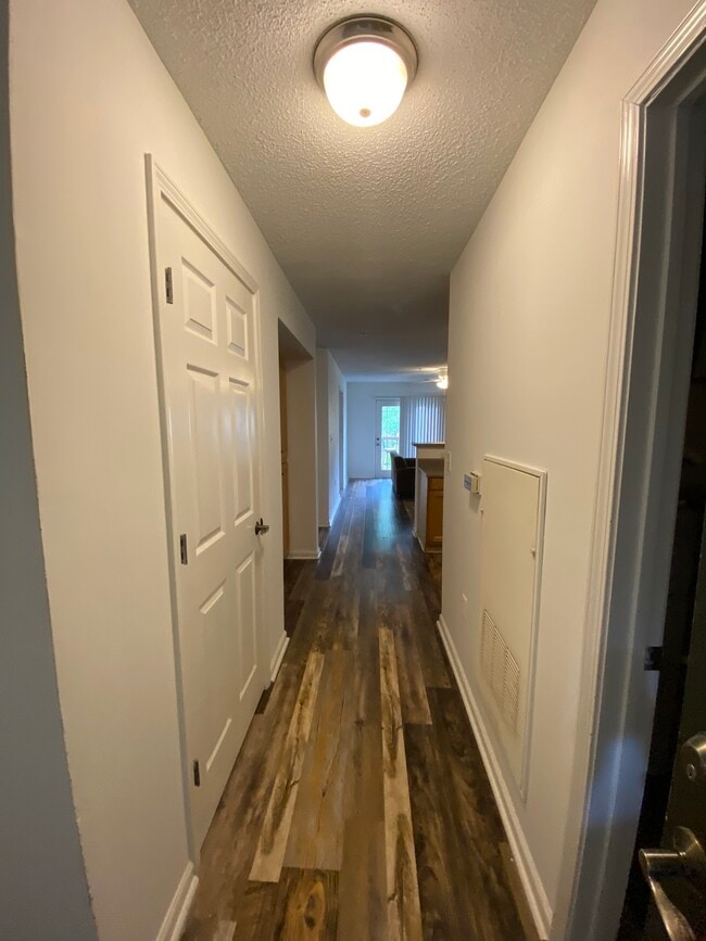 Entrance - 1311 Harts Ridge Dr