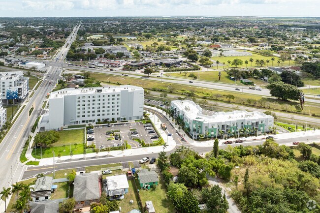 Contexto - Meridian Point at Goulds Station