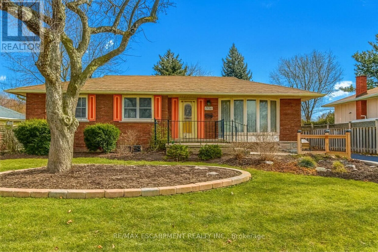 Primary Photo - 5186 Bromley Rd