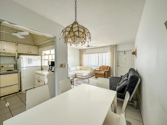 Photo - 3280 Lake Osborne Dr Apartment