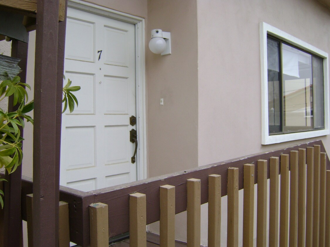 2615 Voorhees Ave, Redondo Beach, CA 90278 Condo for Rent in Redondo