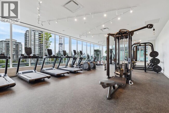 Photo du bâtiment - 318 Alderson Ave