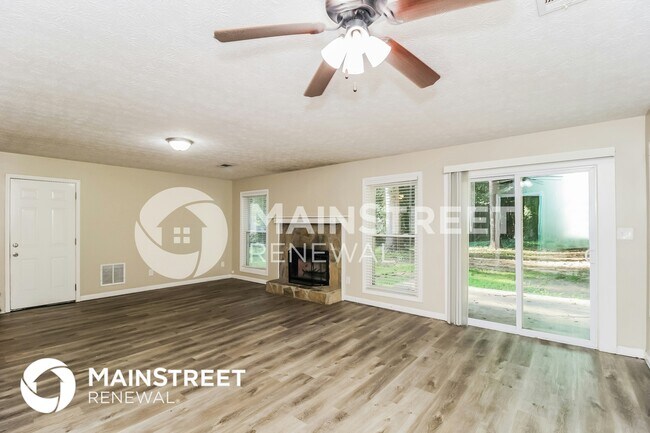 Foto del edificio - 5824 Stonehaven Dr NW