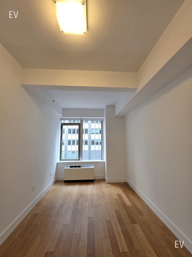 Building Photo - 50 Murray-ev908