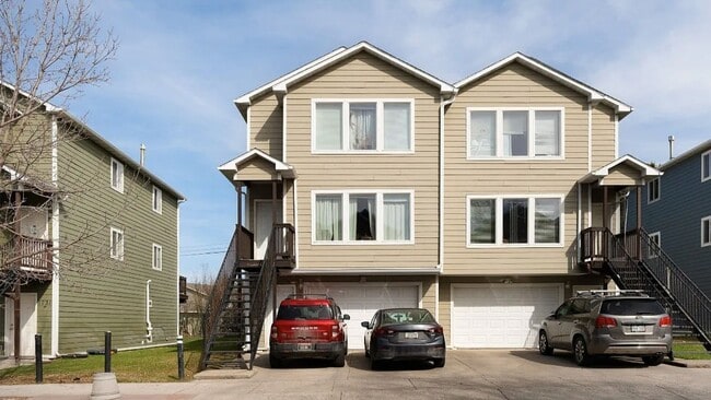 Building Photo - FULLY GUTTED & RENOVATED 4-Bedroom Condo N...