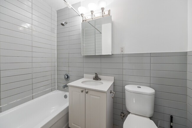 Building Photo - Heath Estates C