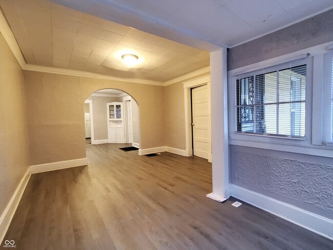 Foto del edificio - 350 S Oxford St